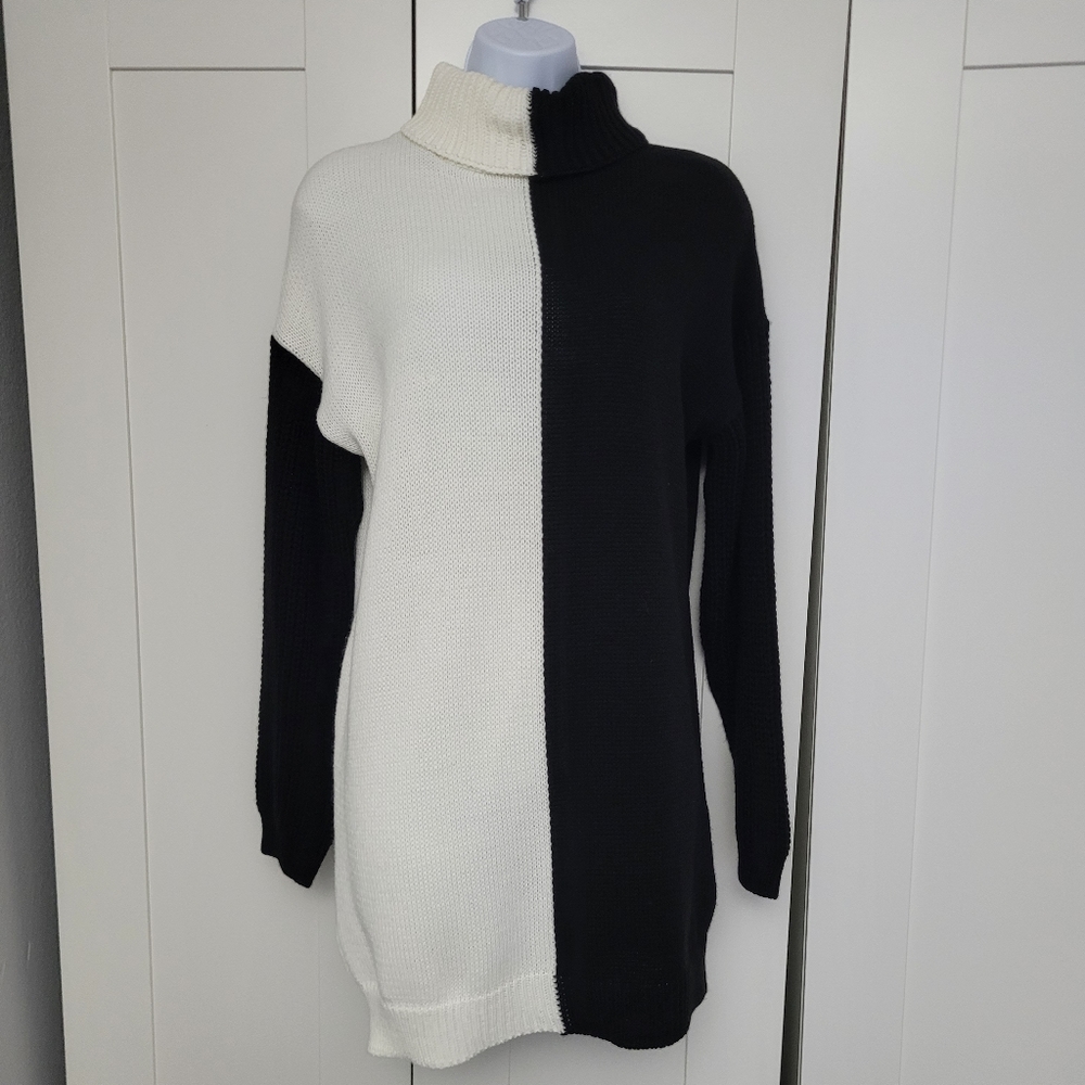 NWOT Split Monochrome Black & White Turtleneck Sweater Dress - Picture 5 of 12